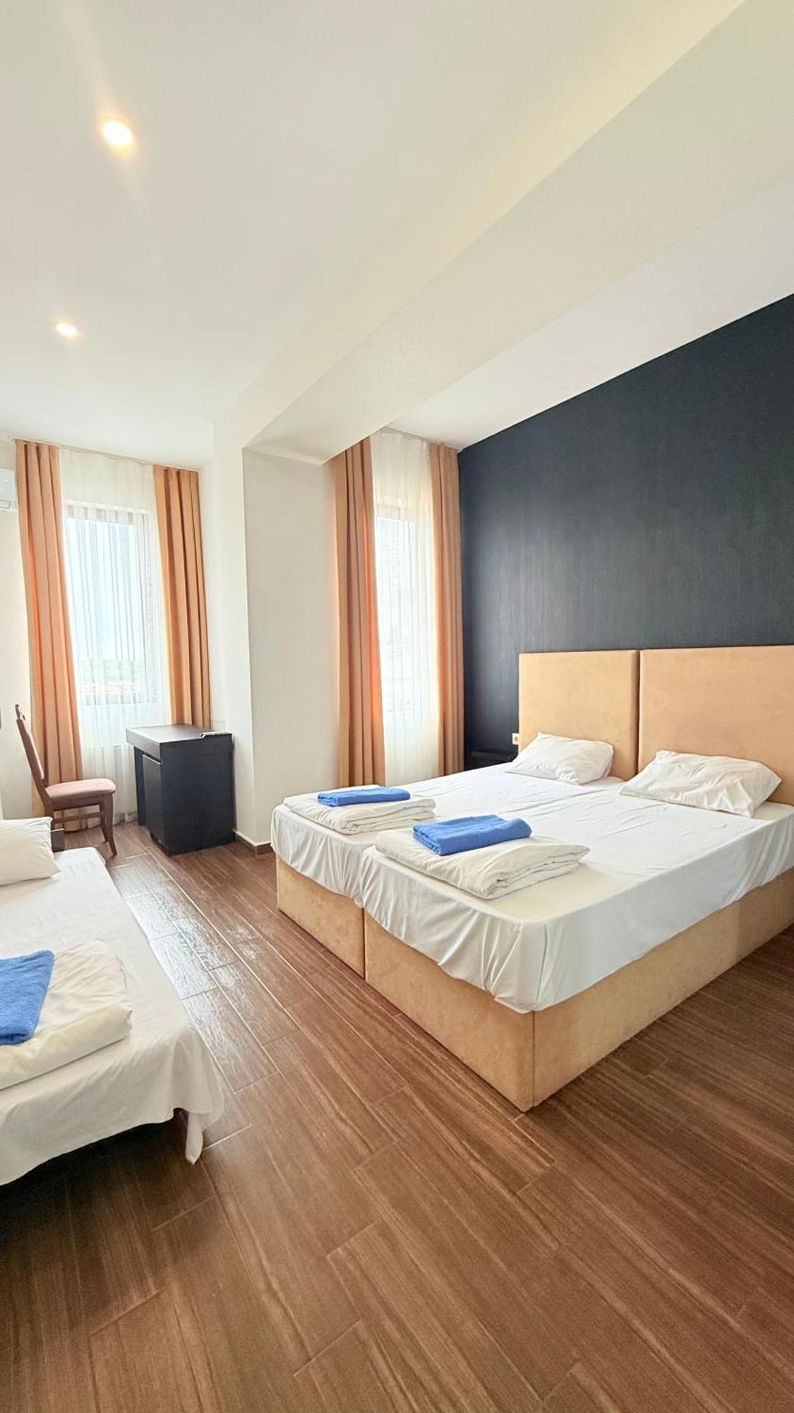 Star Hotel Kutaiszi Kültér fotó